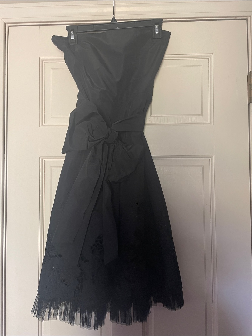 BCBG Maxazria Black Strapless Formal Dress—Size 2-4
